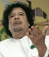 муаммар каддафи стал новым председателем африканского союза